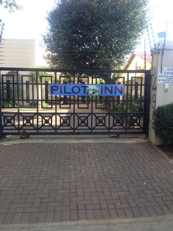 Pilot Inn Accommodation Kempton Park Exterior foto